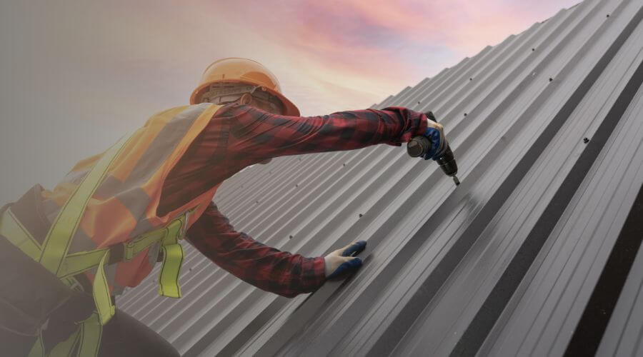 Expert Emergency Roof Repairs services in Raymond, OH